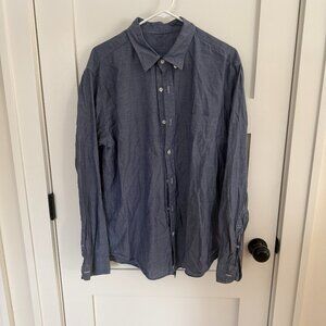 J Crew Men's Lightweight Chambray Button Down Size XL Blue